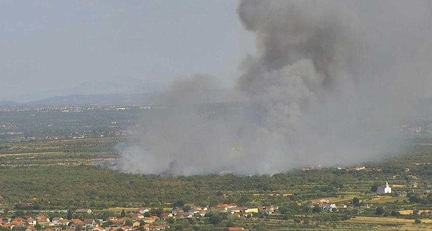 Oklaj, požar Oklaj, požar