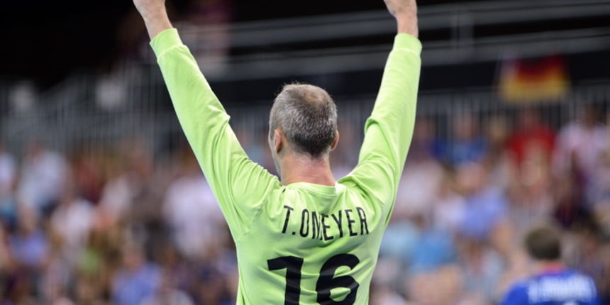 London, 100812.
Kosarkaska dvorana.
Hrvatska muska rukometna reprezentacija igra polufinalnu utakmicu protiv Francuske na Olimpijskim igrama u Londonu.
Na fotografiji: Thierry Omeyer.
Foto: Drago Sopta / CROPIX London, 100812.
Kosarkaska dvorana.
Hrvatska muska rukometna reprezentacija igra polufinalnu utakmicu protiv Francuske na Olimpijskim igrama u Londonu.
Na fotografiji: Thierry Omeyer.
Foto: Drago Sopta / CROPIX