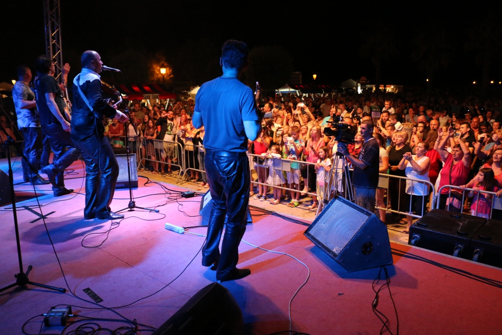 Virsko ljeto 2017: Gazde raspjevale i rasplesale Vir Virsko ljeto 2017: Gazde raspjevale i rasplesale Vir