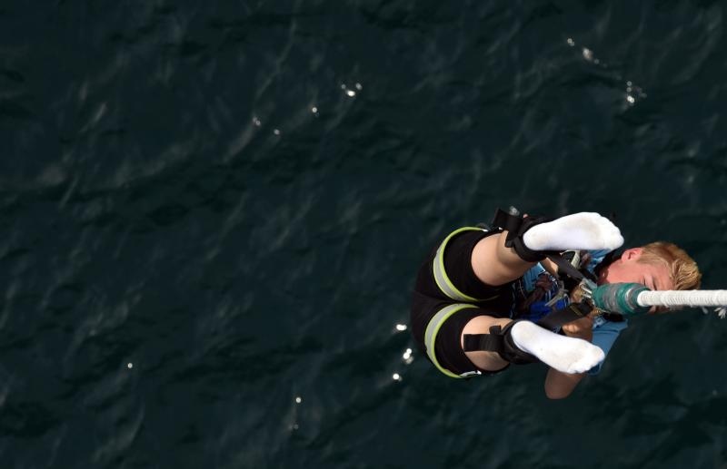 Bungee jumping, atrakcija sa Šibenskoga mosta privlači mnoge domaće i strane turiste