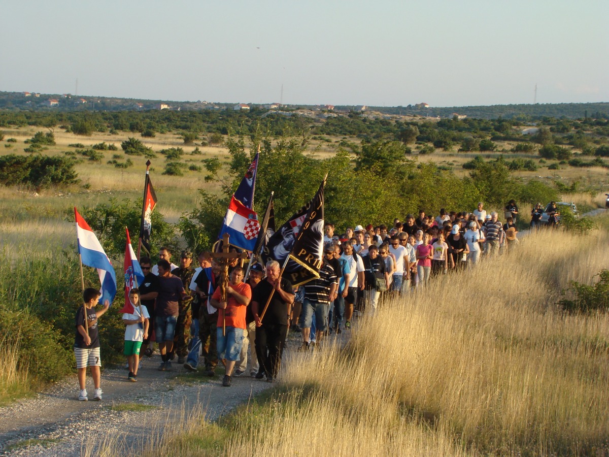 molitvena hodnja, bulic vuksic lisane molitvena hodnja, bulic vuksic lisane