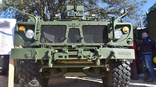 Otvorena izložba vojne opreme, oružja i vozila na zadarskoj rivi