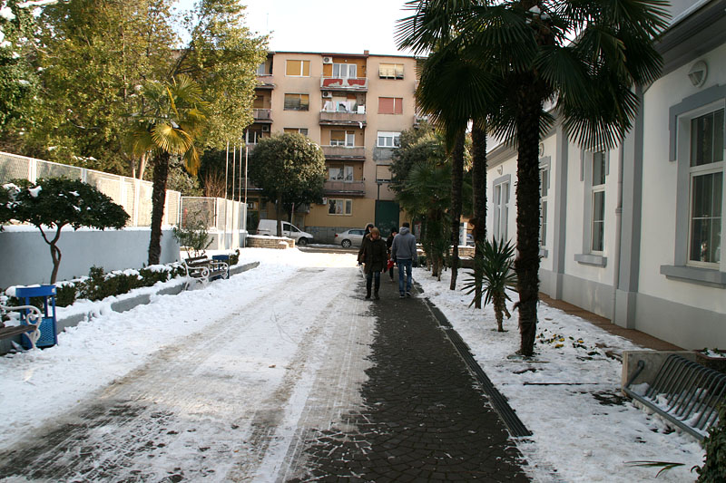 Snježni đir oko Gradske knjižnice Zadar, Foto: Lucija Juravić Snježni đir oko Gradske knjižnice Zadar, Foto: Lucija Juravić