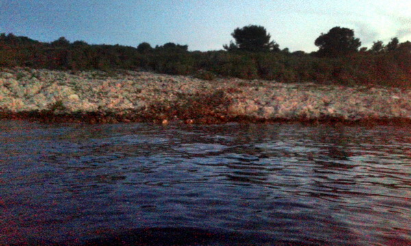 Dugi otok: Kontroliranom eksplozijom uništena podmorska mina