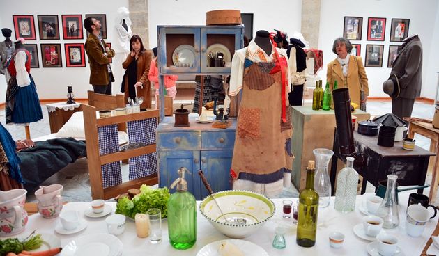 Izložba “Stoše od Foše ili ti Kate Kapuralica i Mare, Luce…..”, foto: Iva Perinčić