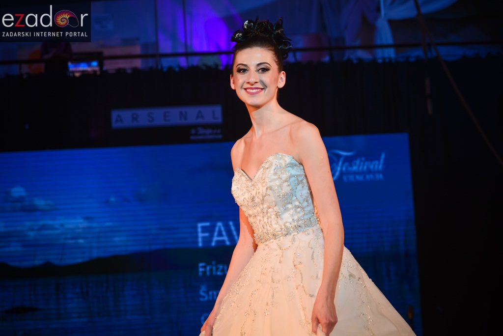 10. Festival vjenčanja: Modna revija vjenčanica i revija cvijeća 10. Festival vjenčanja: Modna revija vjenčanica i revija cvijeća