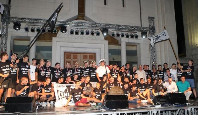 Pobjednicka ekipa Crni put iz Metkovica. Photo: Ivo Cagalj/PIXSELL