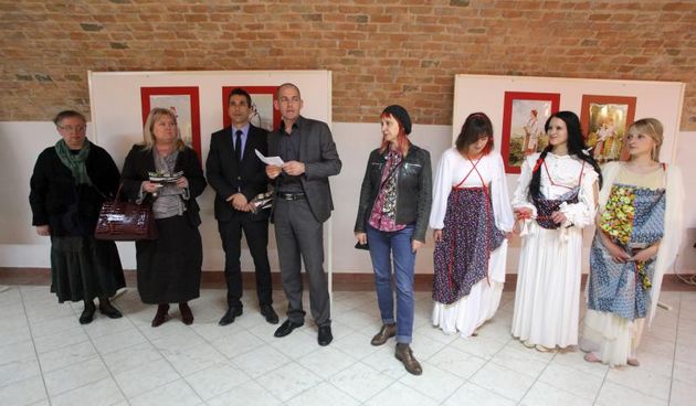 U prostorijama Državnog Arhiva Zadar održano je otvorenje izložbe i predstavljanje knjige “Ono što nestaje. Nošnje jadranskih planina i otoka”, Photo: Filip Brala/PIXSELL