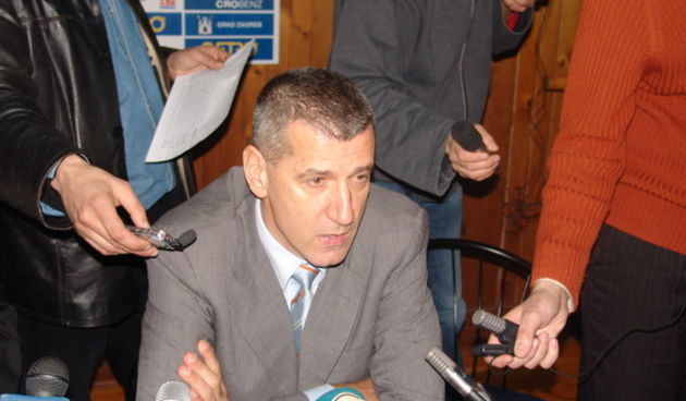 Aco Petrović, pressica u Trnskom