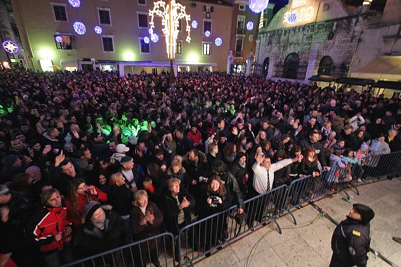 Doček Nove 2009. na Narodnom trgu (foto: Marin Gospić)