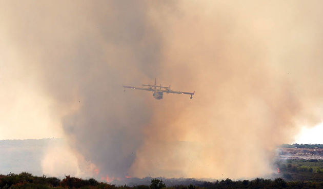 požar – kanader (foto: Marin Gospić)