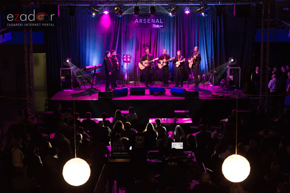 Humanitarni koncert “Klape s ljubavlju” u zadarskom Arsenalu