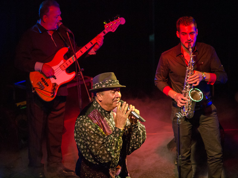 OLYMPUS DIGITAL CAMERA OLYMPUS DIGITAL CAMERA