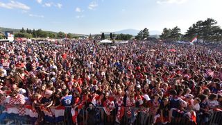 U Livnu priređen veličanstven doček Zlatku Daliću U Livnu priređen veličanstven doček Zlatku Daliću