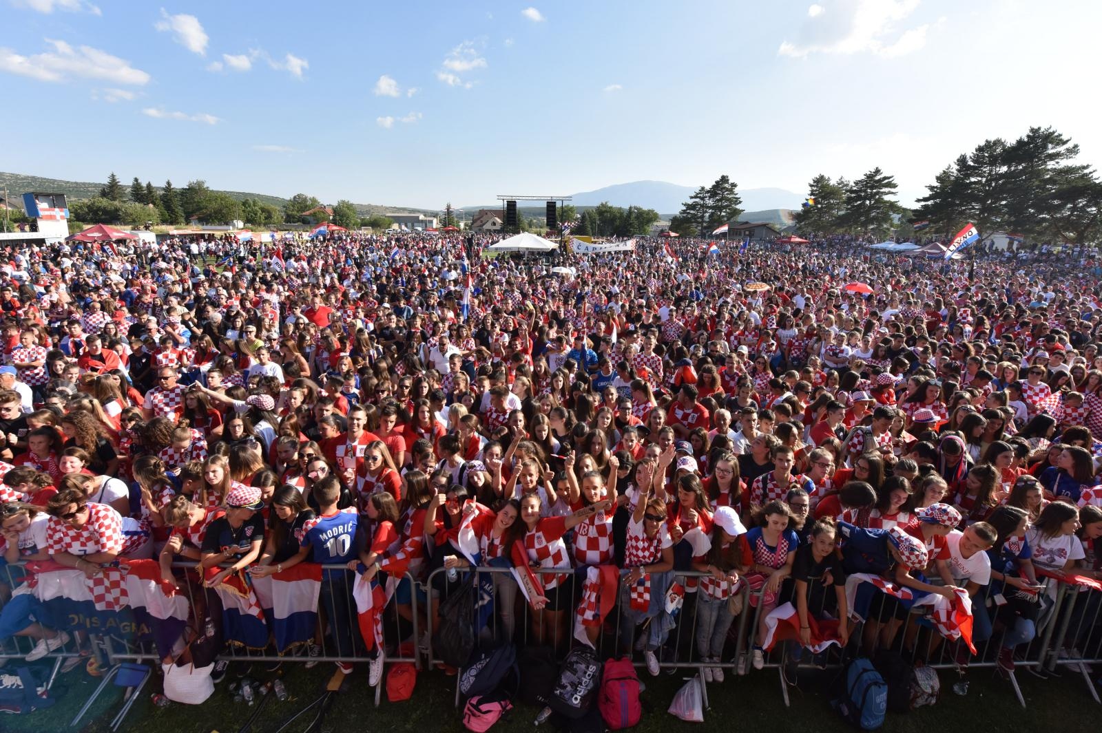 U Livnu priređen veličanstven doček Zlatku Daliću U Livnu priređen veličanstven doček Zlatku Daliću