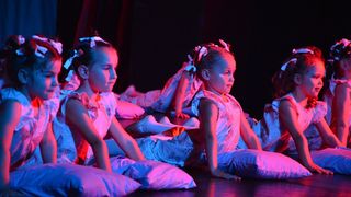 Plesna udruga Gesta: Bajka.hr