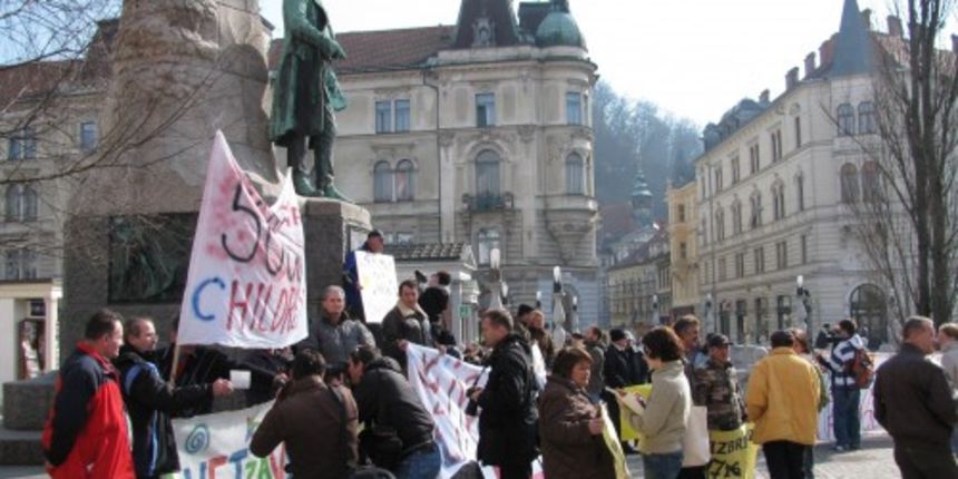 Izbrisani – Slovenija (Foto: amnesty.si)
