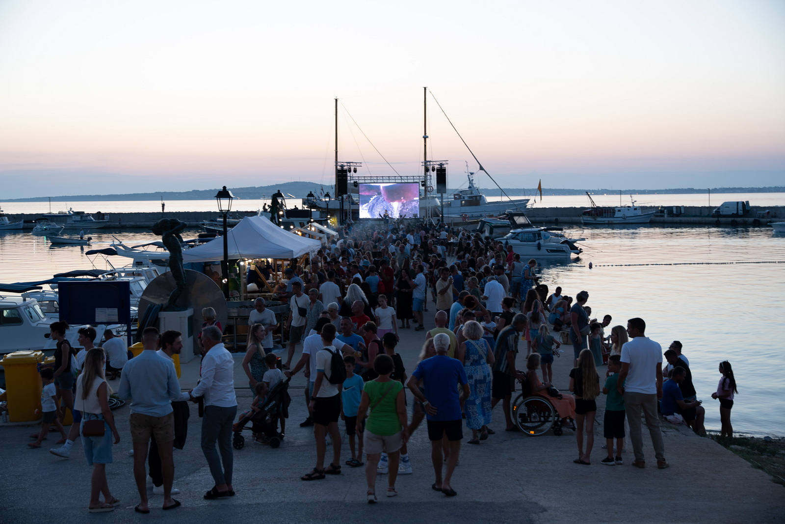 Noć privlačkih ribara i sabunjara 2024 @ luka Stari porat Noć privlačkih ribara i sabunjara 2024 @ luka Stari porat