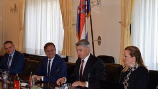 Veleposlanik Narodne Republike Kine Hu Zhaoming posjetio Zadar Veleposlanik Narodne Republike Kine Hu Zhaoming posjetio Zadar