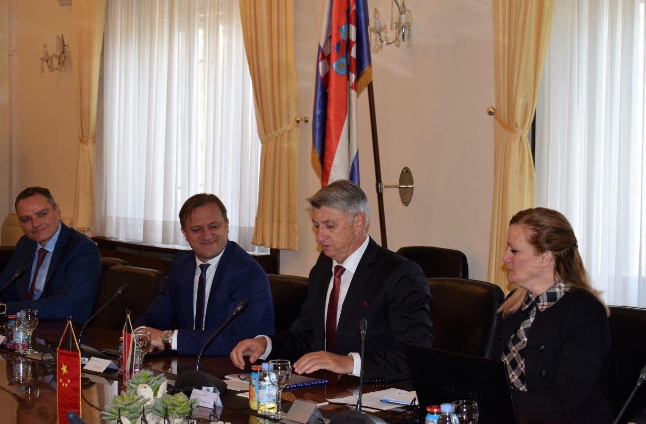 Veleposlanik Narodne Republike Kine Hu Zhaoming posjetio Zadar Veleposlanik Narodne Republike Kine Hu Zhaoming posjetio Zadar