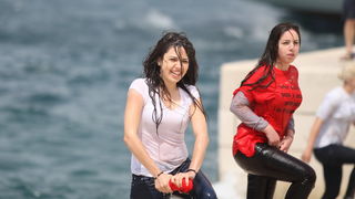 Zadar, 170513. 
Danas su se ucenici zavrsnih razreda zadarskih srednjih skola oprostili od skolskih klupa tradicionalnom Norijadom. 
Uz neizostavni alkohol, pjesmu i prosipanje brasna i jaja po centru grada, nakratko su privukli pozornost prolaznika na se