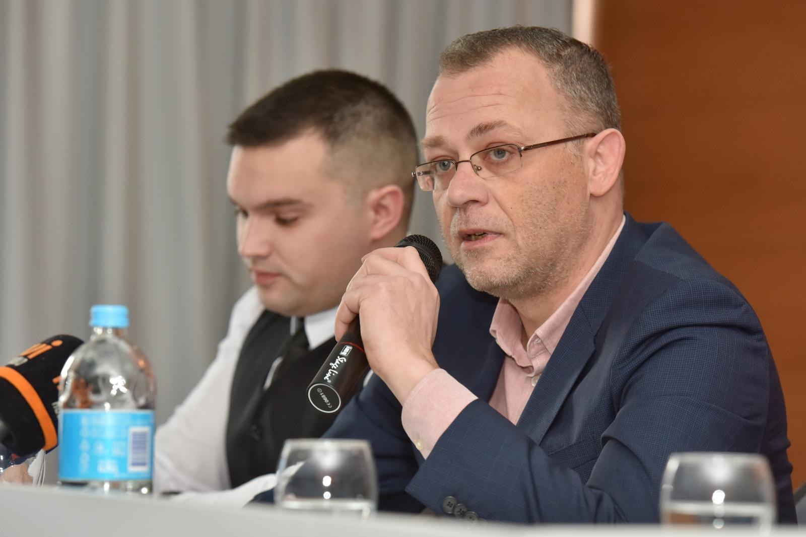 Esih i Hasanbegović predstavili koordinatore zadarske podružnice stranke Neovisni za Hrvatsku