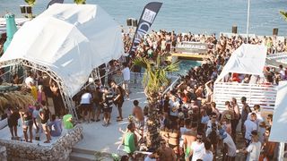 After beach ludilo vlada Papayom foto: Goran Perešin After beach ludilo vlada Papayom foto: Goran Perešin