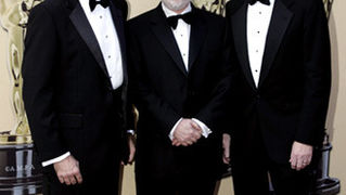 82. Red Carpet Oscara (oscar.go.com)