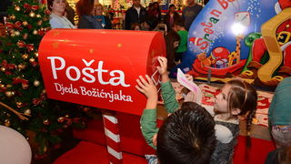 Supernova Zadar: Sveti Nikola i kamion Djeda mraza, Foto: Iva Perinčić Supernova Zadar: Sveti Nikola i kamion Djeda mraza, Foto: Iva Perinčić