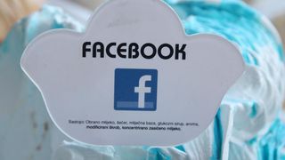 Tisno: Braća Adili napravili novi sladoled i nazvali ga Facebook, Photo: Dusko Jaramaz/PIXSELL