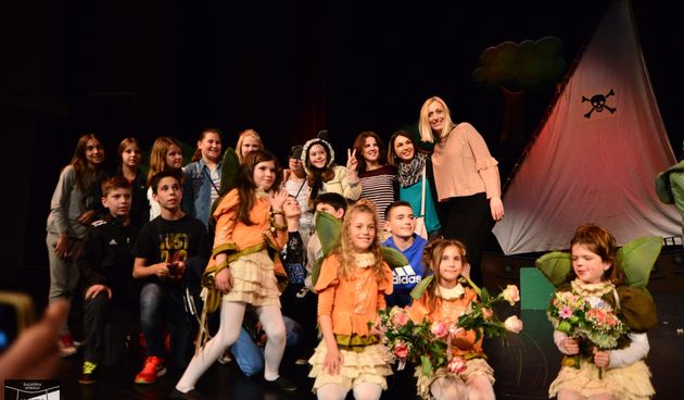 Kazališna udruga “Igrajmo se” u HNK Zadar premijerno je izvela predstavu Petar Pan