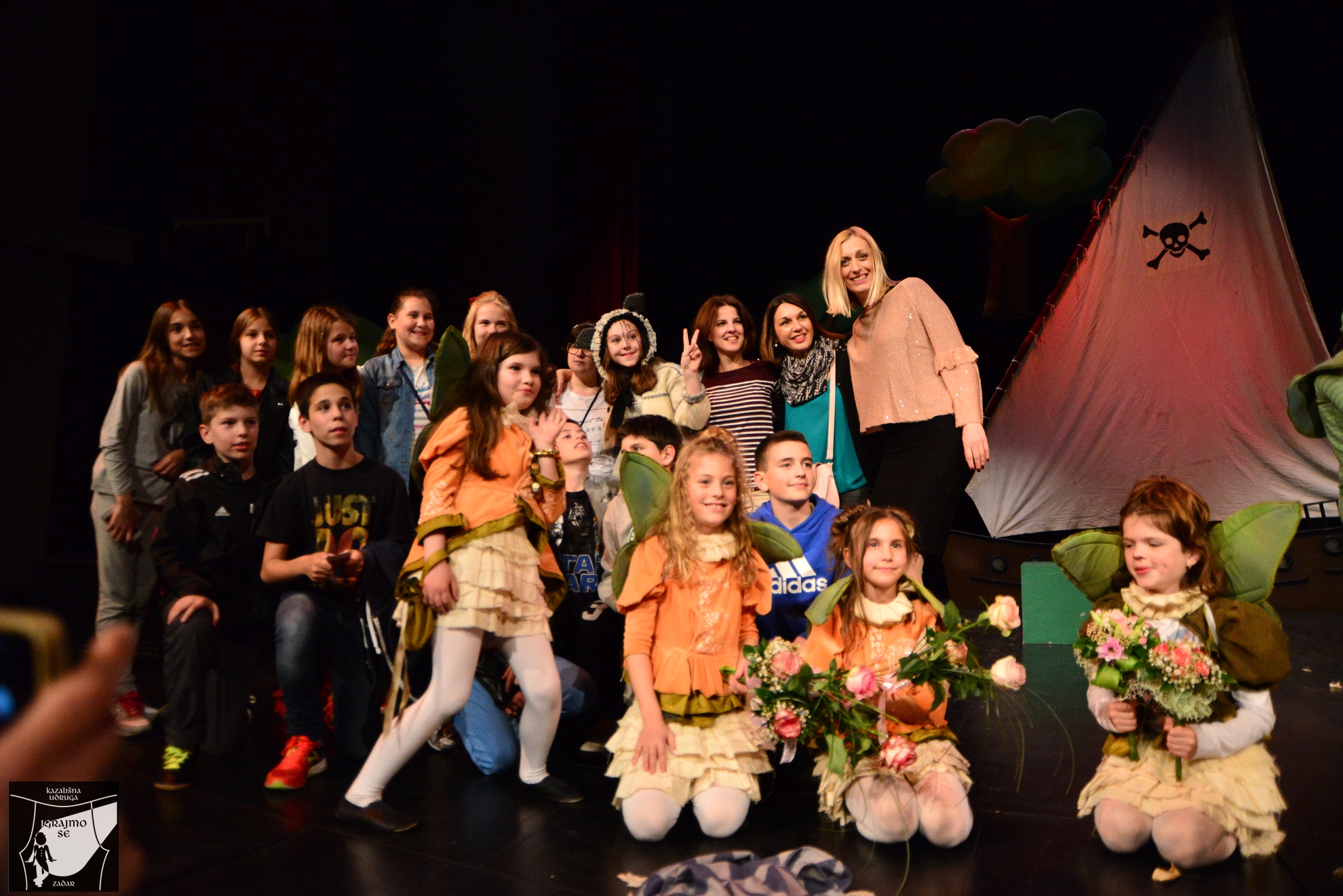 Kazališna udruga “Igrajmo se” u HNK Zadar premijerno je izvela predstavu Petar Pan