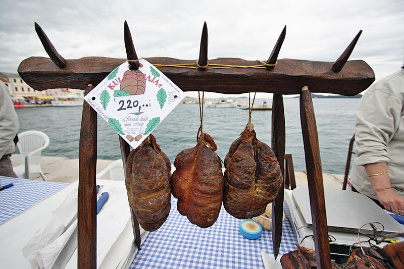 5. Eno-eko-gastro-etno stol (foto: Marin Gospić)