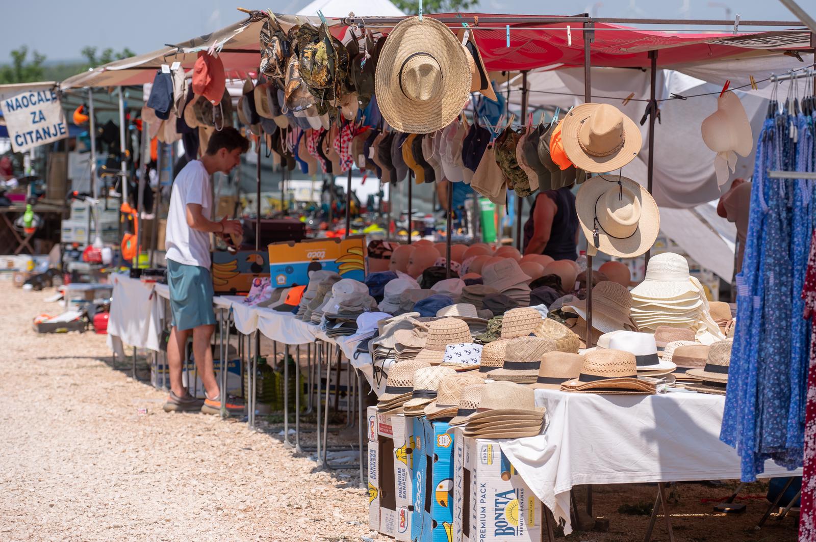 Benkovački sajam u objektivu Dina Stanina