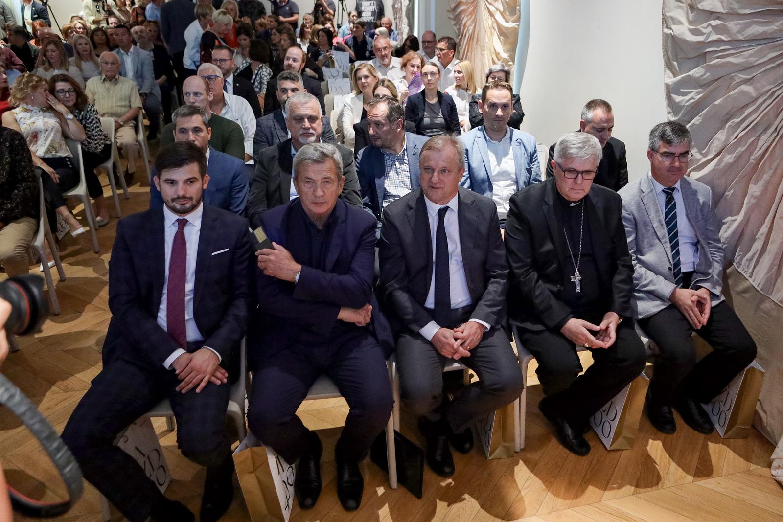 Svečana akademija povodom obilježavanja 400. obljetnice utemeljenja Državnog arhiva Svečana akademija povodom obilježavanja 400. obljetnice utemeljenja Državnog arhiva