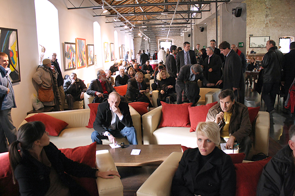 Image 1033357 (auto) Image 1033357 (auto)