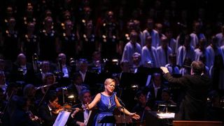 Božićni koncert Zagrebčcke filharmonije i Vokalnog ansambla Husar&Tomčić