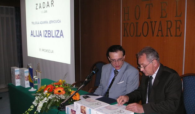 Predstavljanje knjige – Istočno od Daytona (Foto: ezadar.hr)
