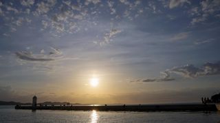 Zadar: Turisti uživaju u zalasku sunca