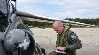 Tri francuska vojna aviona Dassault Alphajet u posjeti bazi Zemunik