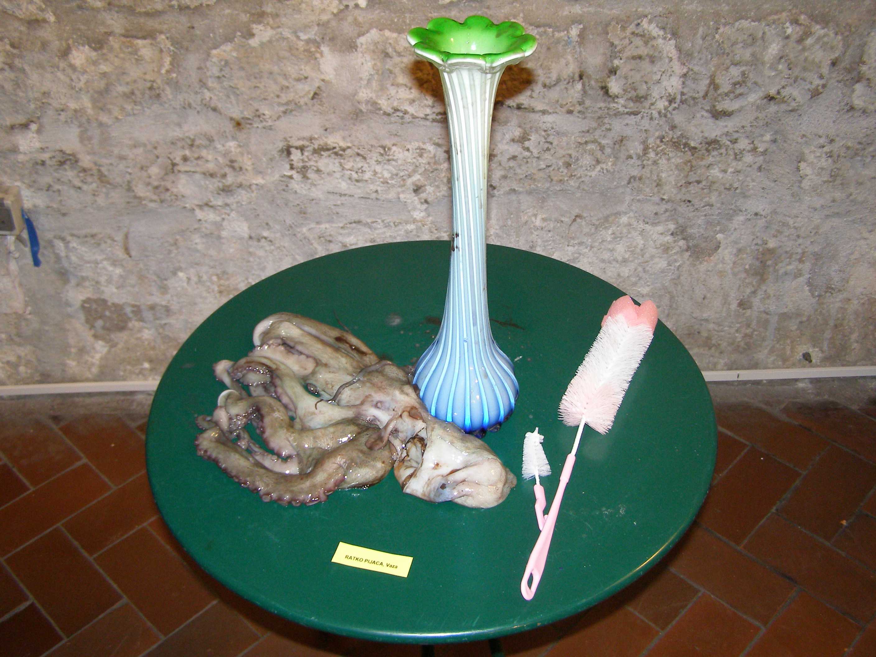 Izložba dadaizam u Studentskom klubu Izložba dadaizam u Studentskom klubu