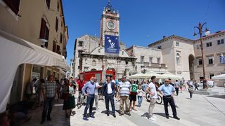 Veliki požar izbio u zgradi na Narodnom trgu Veliki požar izbio u zgradi na Narodnom trgu