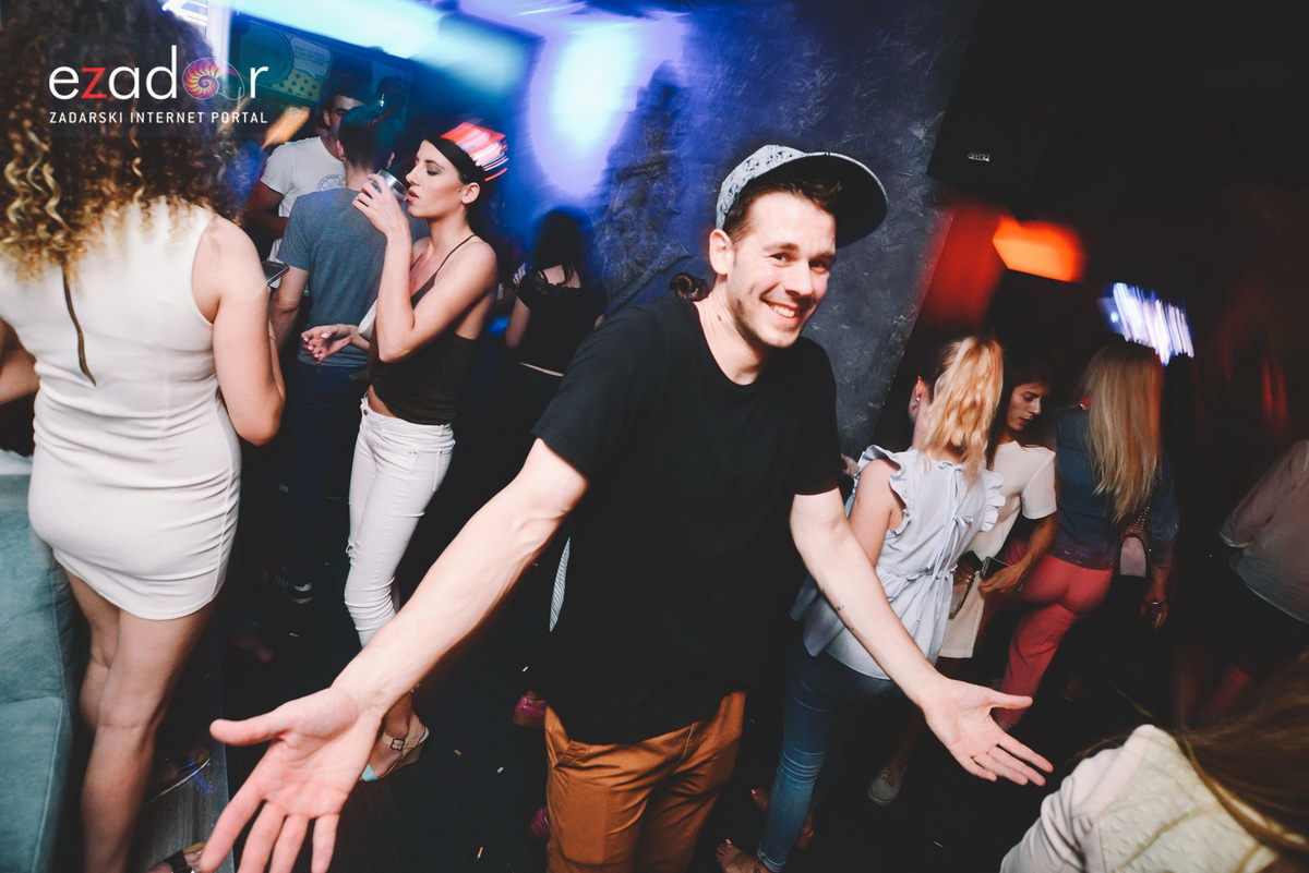 Saturday with DJ Andy Boy @ Svarog Bar