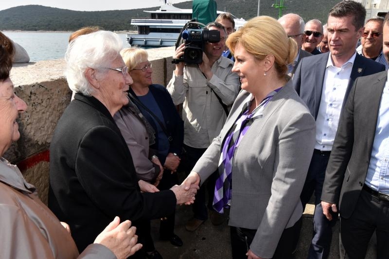 Predsjednica Grabar Kitarović posjetila otok Ist. Foto: Dino Stanin/PIXSELL