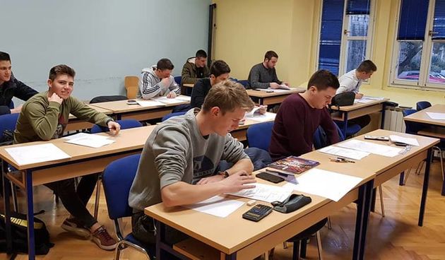 Pomorska skola Zadar, učenici, skola, razred, nastava