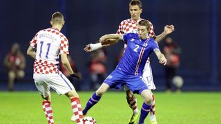 Image 379849 (auto) Image 379849 (auto)