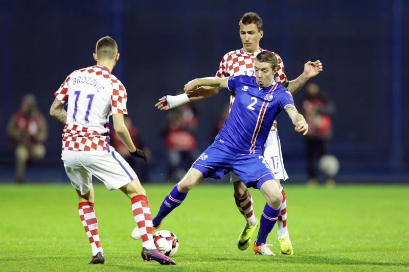 Image 379849 (auto) Image 379849 (auto)