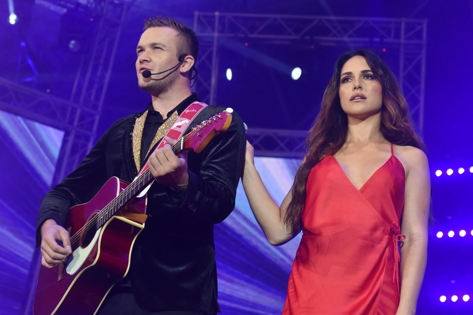 Brojni izvođači nastupili na drugoj večeri CMC Festivala 2018. u Vodicama Brojni izvođači nastupili na drugoj večeri CMC Festivala 2018. u Vodicama