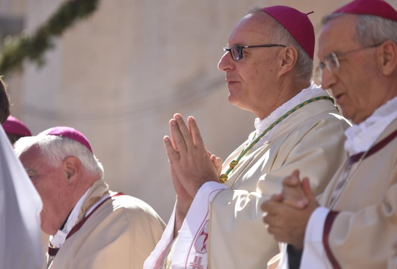 Šibenik: Velikim misnim slavljem i procesijom proslavljen blagdan Sv. Mihovila, Photo: Hrvoje Jelavić/PIXSELL