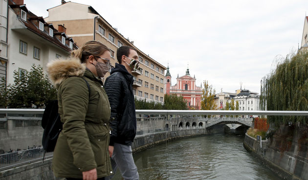 Slovenija ljubljana maske covid korona